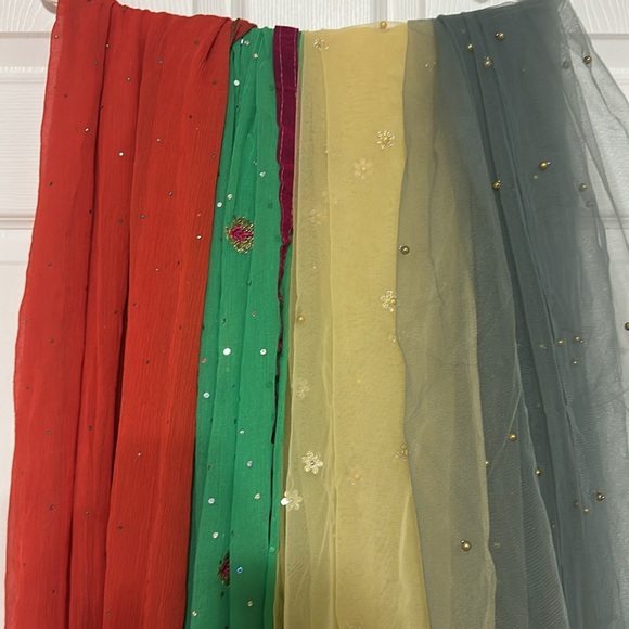 Qty-1 Dupttas for Indian dress or Lahenga - Picture 4 of 13